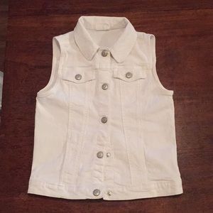 Sleeveless White Jean Jacket